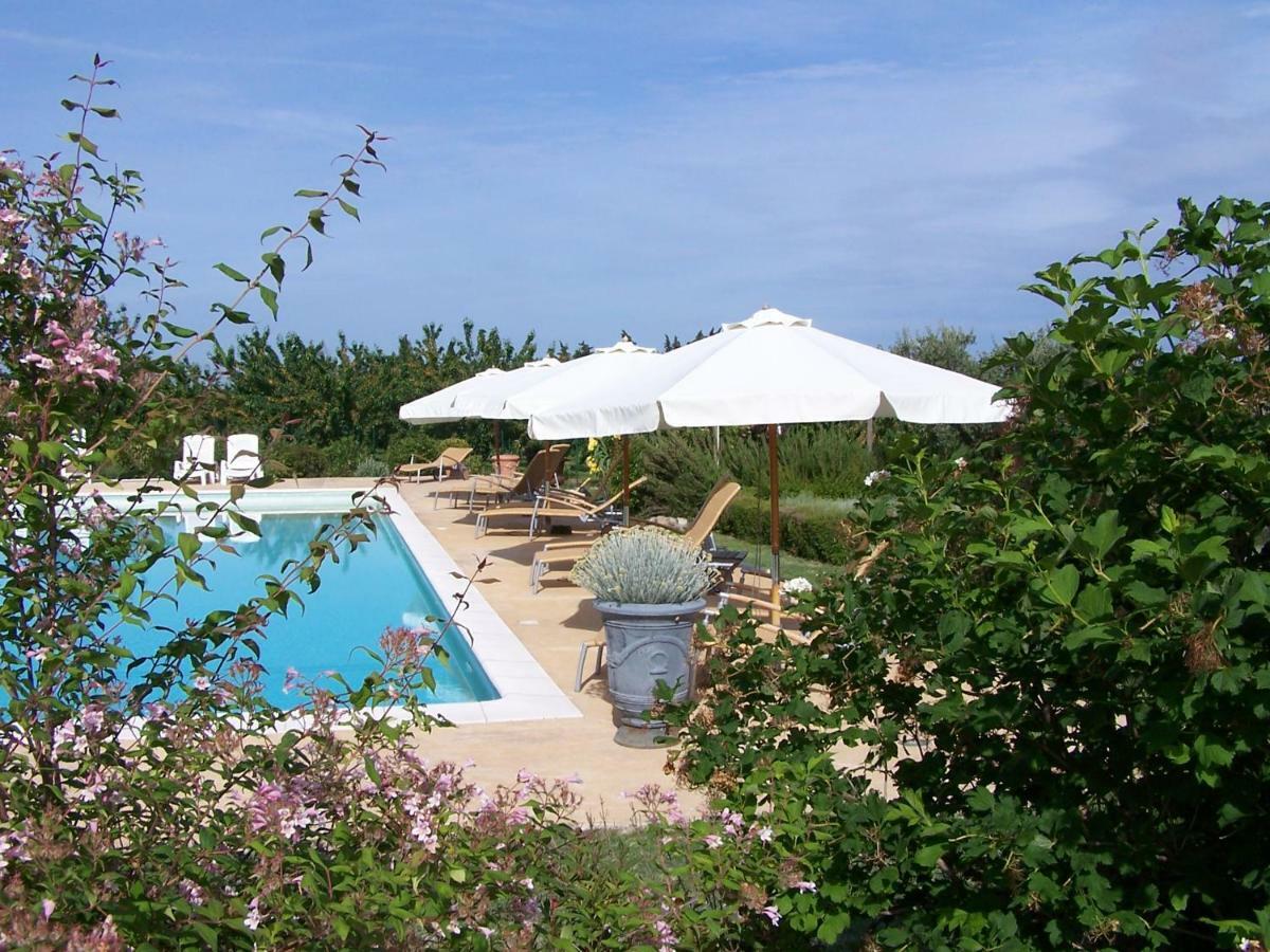La Capucine Bed and Breakfast Lagnes Exterior foto