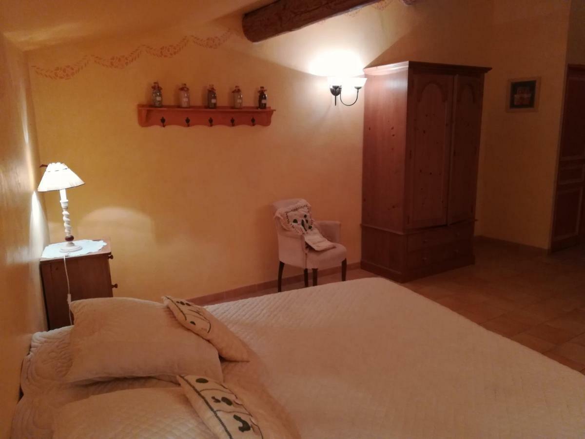 La Capucine Bed and Breakfast Lagnes Exterior foto